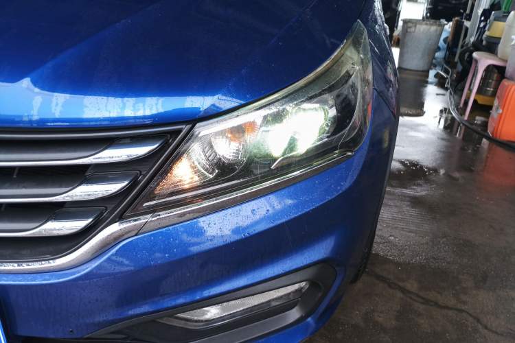 Used Baojun 310W 2017 1.5L Manual Comfort Model China V Standard