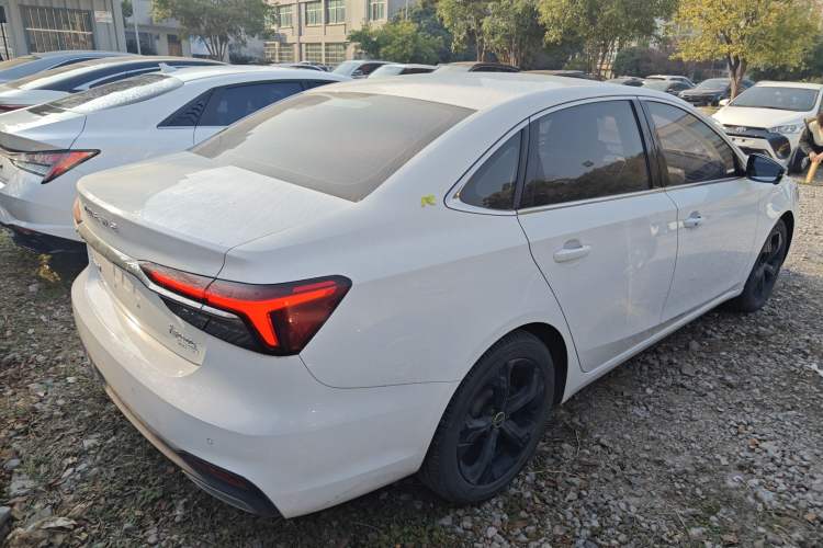 Used Roewe i6 MAX 2020 300TGI Automatic "Swell Cool Smart Drive" Edition
