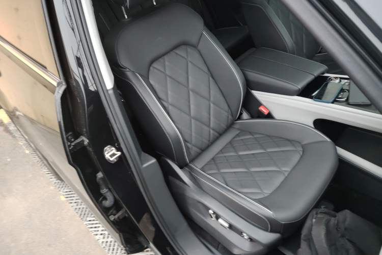 Used Volkswagen Teramont 2024 380TSI Four-Wheel Drive Longxiang Edition
