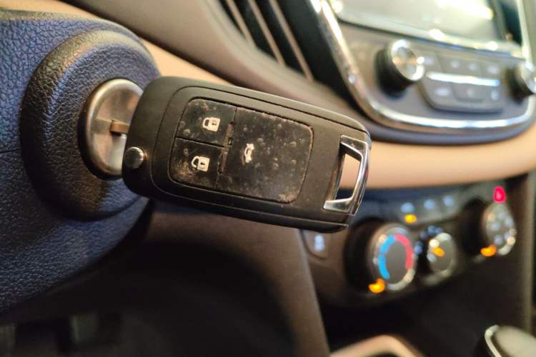 Used Chevrolet Monza 2020 320 Automatic Enjoyment Edition
