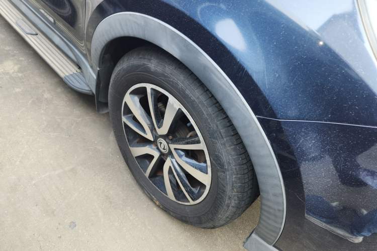 Used Dongfeng Fengon 580 2016 Revised Version 1.5T CVT Luxury Edition
