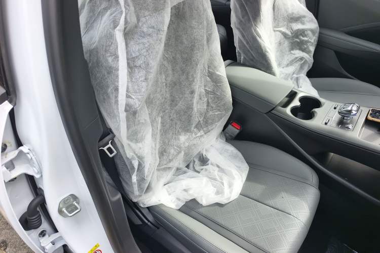 Used BYD Qin PLUS 2025 DM-i Smart Drive 55KM Leading Model
