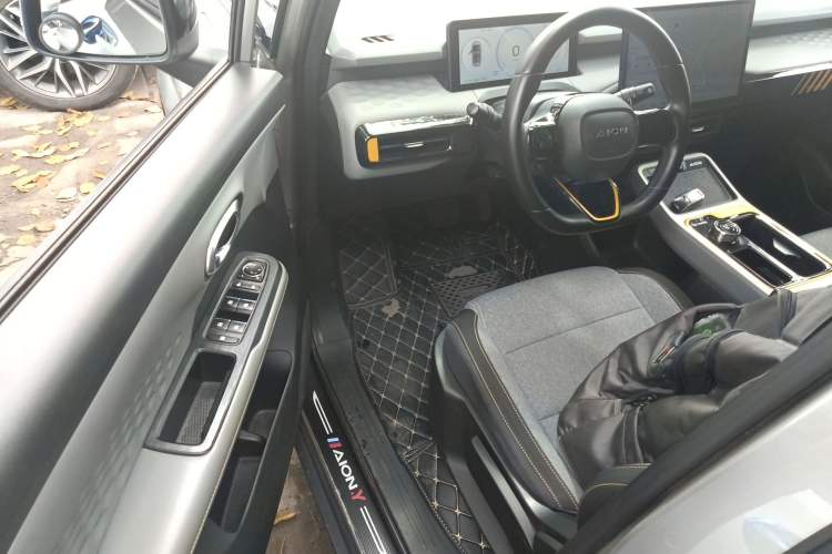 Used AION Y 2022 70 Enjoyment Edition Ternary Lithium