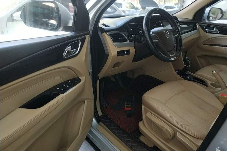 Used Baojun 730 2016 1.5L Manual Comfort Version 7 Seats China V Emission Standard