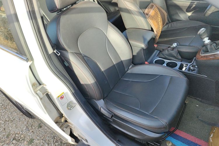 Used Haval H6 2017 Red-Label Sport Edition 1.5T Manual Two-Wheel Drive Elite Model
