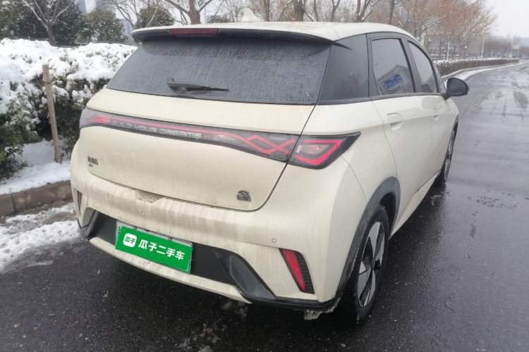 Used BYD Dolphin 2023 420 km Fashion Edition
