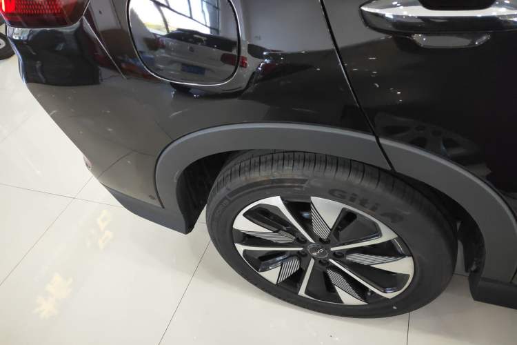 Used BYD Song PLUS New Energy 2025 DM-i Smart Drive 112KM Prestige Model
