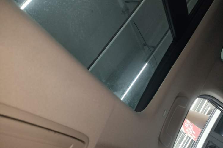 Used Honda Breeze 2023 240TURBO Two-Wheel-Drive Elite PRO 7-Seater
