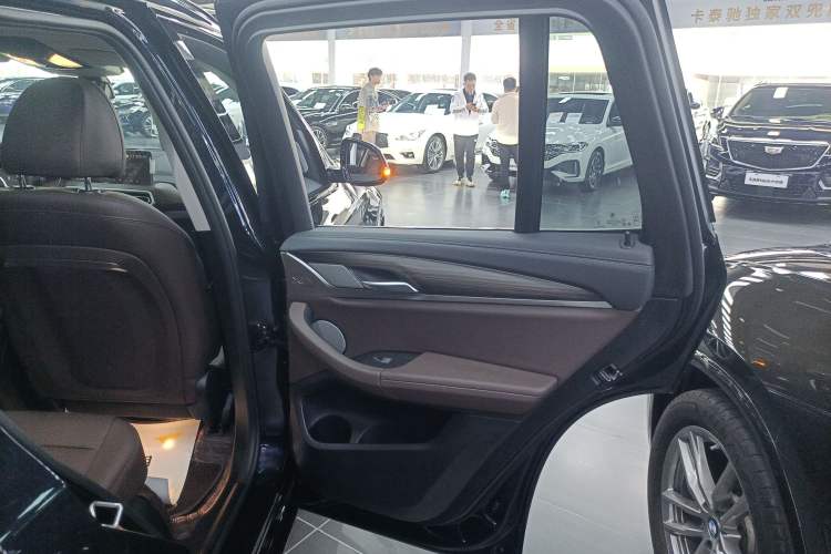 Used BMW X3 2023 xDrive30i Leading Model M Night Edition Package
