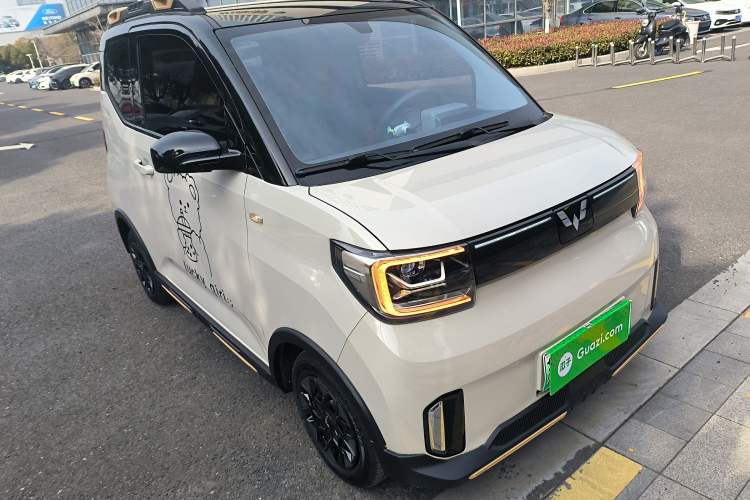Used Wuling Hongguang MINIEV 2022 GAMEBOY 200km Gaming Edition with Lithium Iron Phosphate
