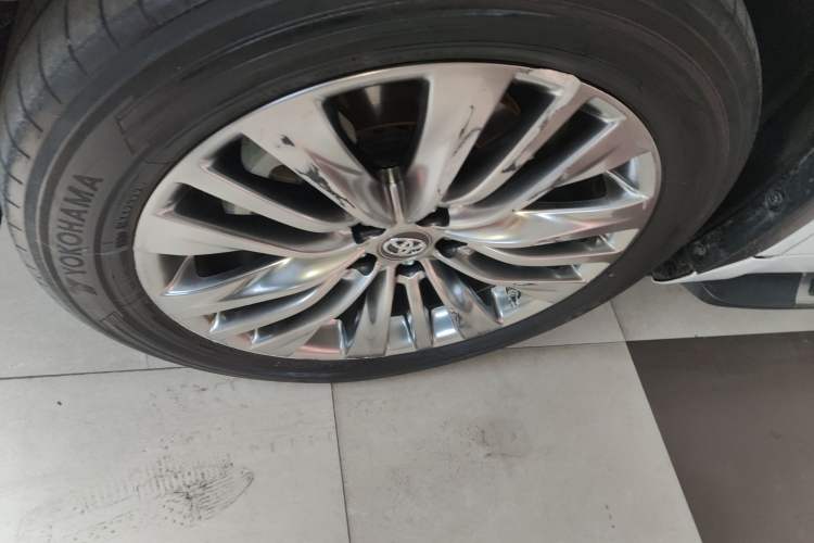 Used Toyota Highlander 2022 Dual-Engine 2.5L Four-Wheel Drive Prestige Version 7 Seats
