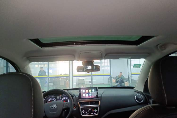 Used Bestune X40 2019 1.6L Automatic Luxury Edition China VI
