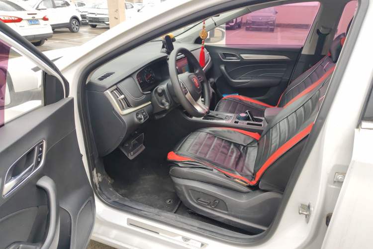 Used Roewe i6 2019 PLUS 20T TST 4G Connected Flagship Superb Edition