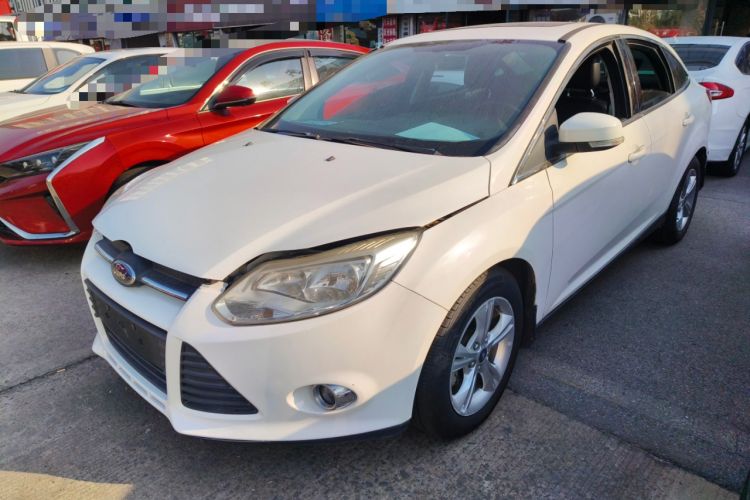 Used Ford Focus 2012 Sedan 1.6L Automatic Fashion Edition
