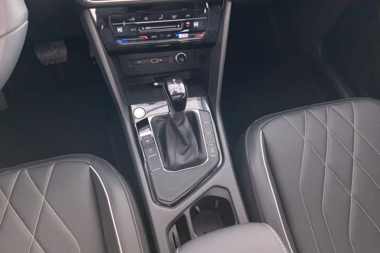 Used Volkswagen Tiguan L 
