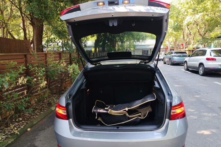 Used Skoda Superb 2018 TSI330 DSG Comfort Edition China V Standard
