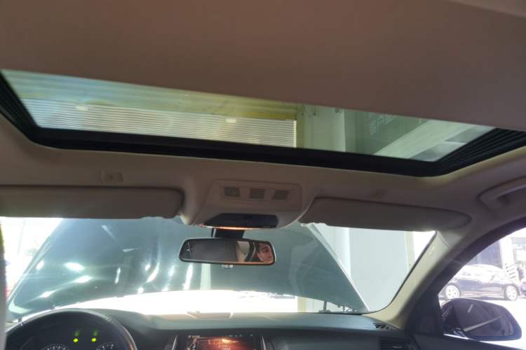 Used BMW 5 Series 2014 525Li Luxury Design Package
