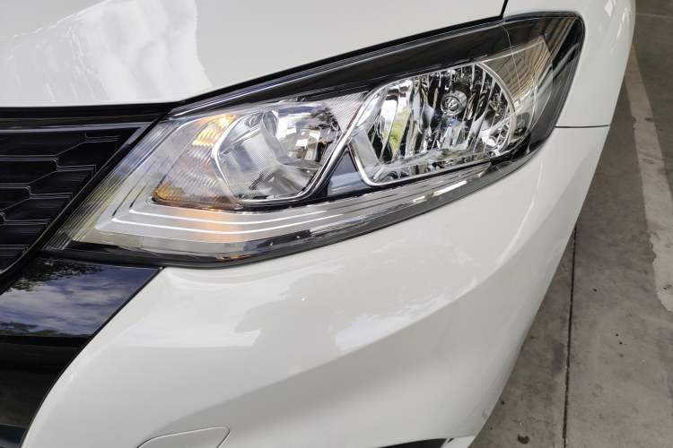 Used Nissan Tiida 2024 1.6L CVT Cool Dynamic Edition
