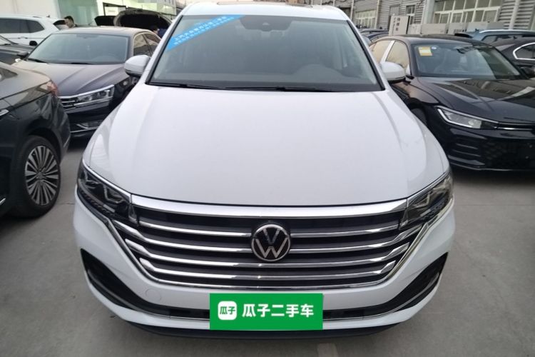 Used Volkswagen Viloran 2024 330TSI Luxury Edition
