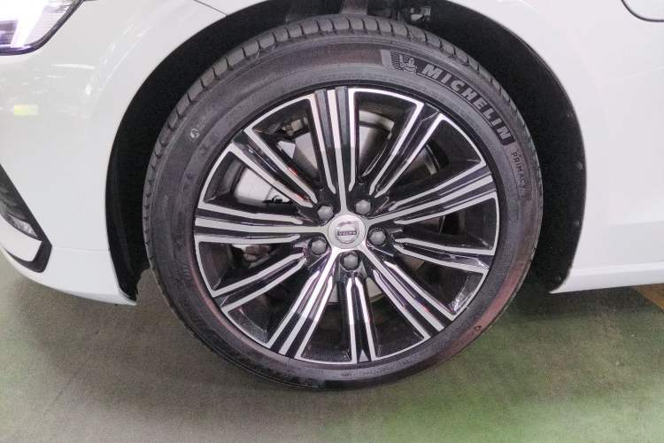 Used Volvo S60 New Energy 2021 T8 E-Drive Hybrid Four-Wheel Drive Smart Luxury Edition
