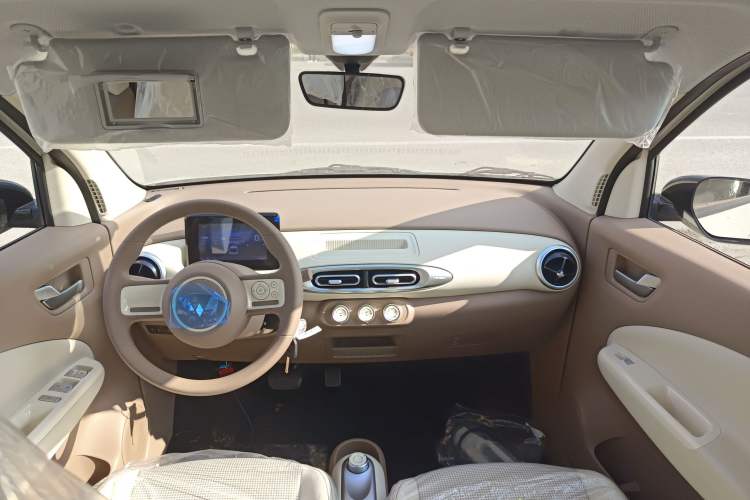 Used Wuling Hongguang MINIEV 2025 Four-Door Version Advanced Edition
