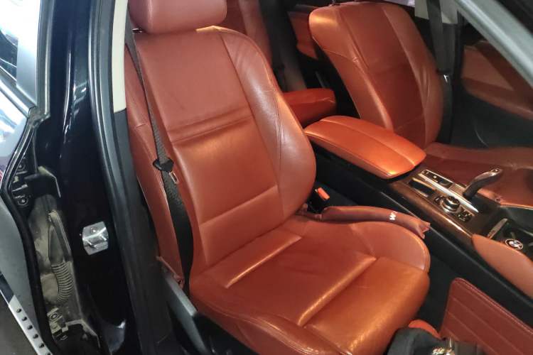 Used BMW X6 2014 xDrive35i Sport model
