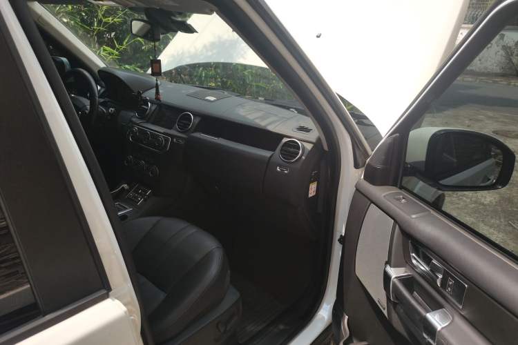 Used Land Rover Discovery 2015 3.0 SC V6 HSE