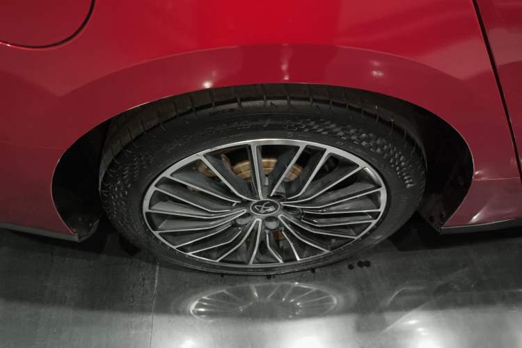 Used BYD Han 2020 EV Long-Range Luxury Model
