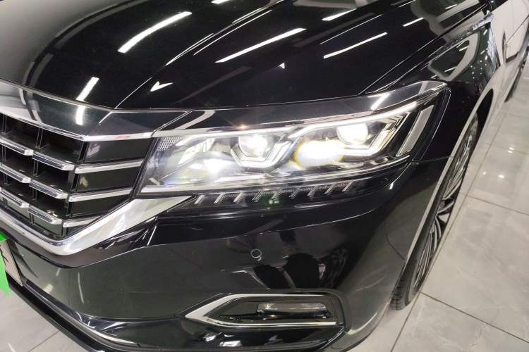 Used Volkswagen Passat 2019 380TSI Luxury Edition China VI Standard
