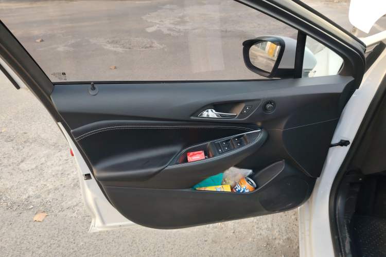 Used Chevrolet Cruze 2017 1.5L Automatic Pioneer Sunroof Edition