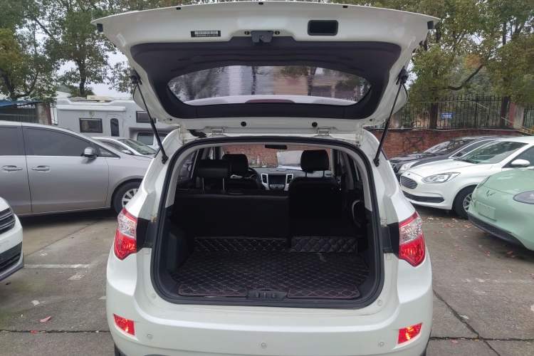 Used Changan CS35 2015 1.6L Manual Luxury Model China IV Standard
