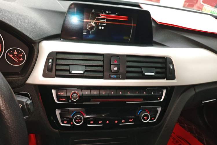 Used BMW 3 Series 2016 320Li Fashion Model
