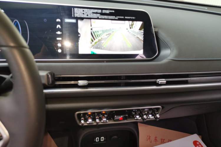 Used ORA Good Cat 2021 400km Standard Range Venus Edition Lithium Iron Phosphate
