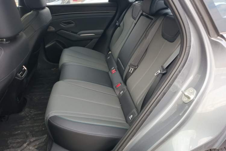 Used BYD Qin L 2025 DM-i Smart Drive 120KM Superior Model
