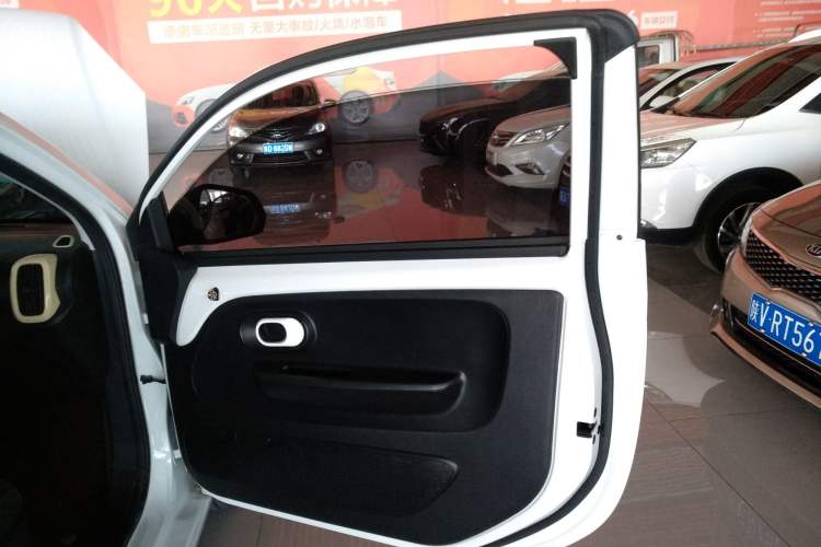 Used Roewe Clever 2021 302 km New Four-Seater Super-Efficient Version