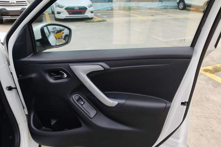 Used Citroen C3-XR 2015 1.6L Automatic Pioneer Model
