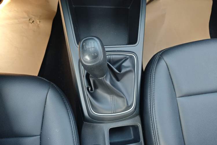 Used Kia K2 2017 Sedan 1.4L Manual Transmission GLS