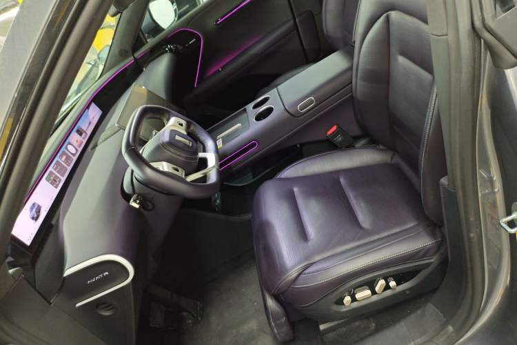 Used  07 2024 Max Extended-Range Edition