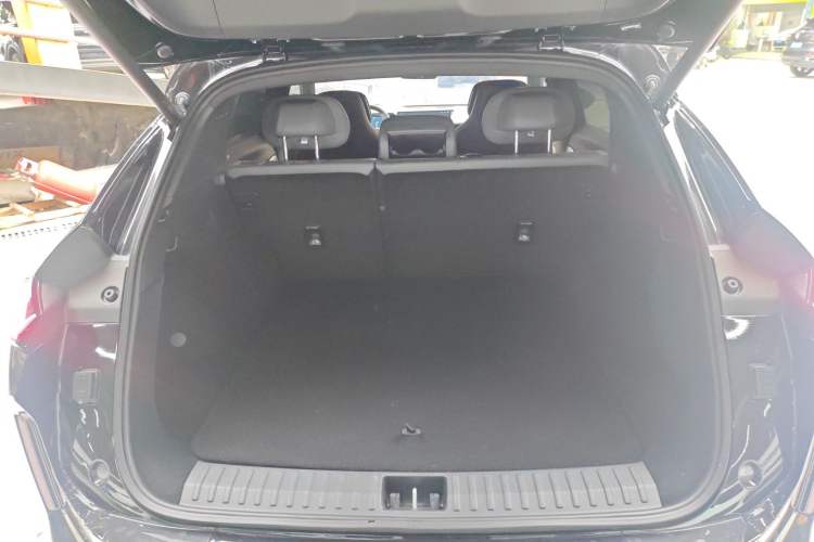 Used Lynk & Co 08 EM-P 2023 120km Long-Range Pro