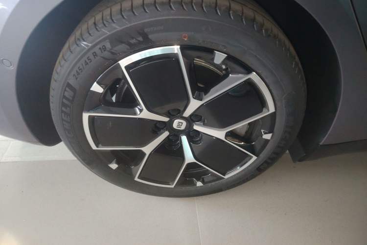 Used  SU7 2024 Rear-Drive Long-Range Intelligent Driving Version