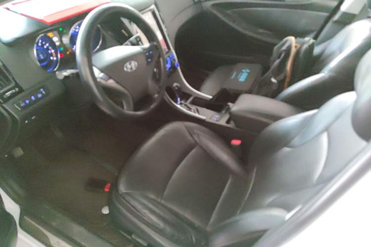 Used Hyundai Sonata 2014 2.4L Automatic Leading Edition China IV Standard
