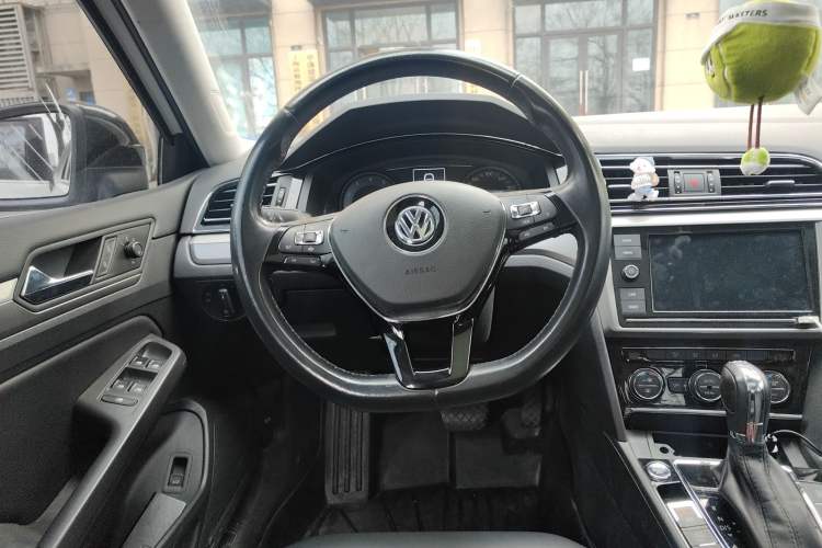 Used Volkswagen Lamando 2019 280TSI DSG Comfort Edition China VI standard