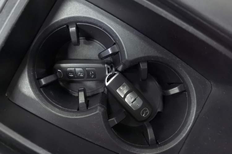 Used Mazda Mazda 3 Axela 2017 Sedan 1.5L Automatic Luxury Model Emission Standard China V
