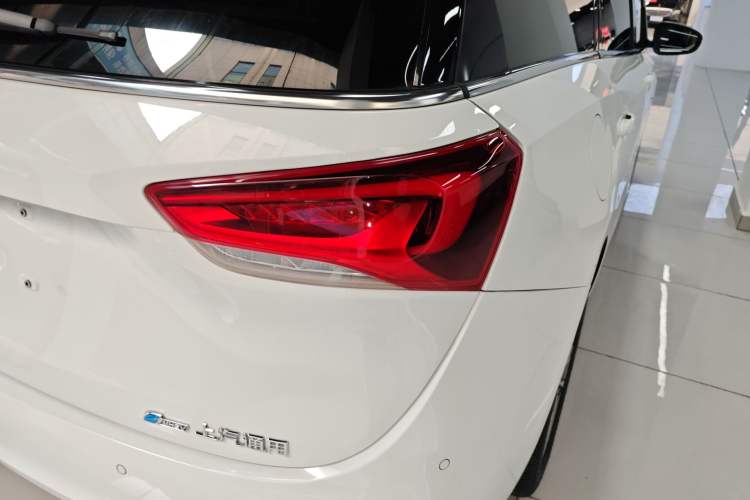 Used Buick GL6 2021 323T Mild Hybrid Connect Luxury Model
