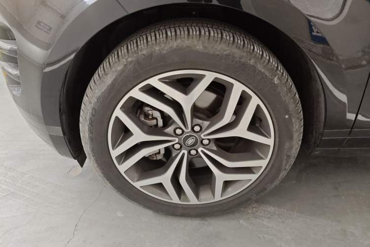 Used Land Rover Range Rover Evoque 2021 Range Rover Velar 249 PS R-Dynamic S Performance Edition