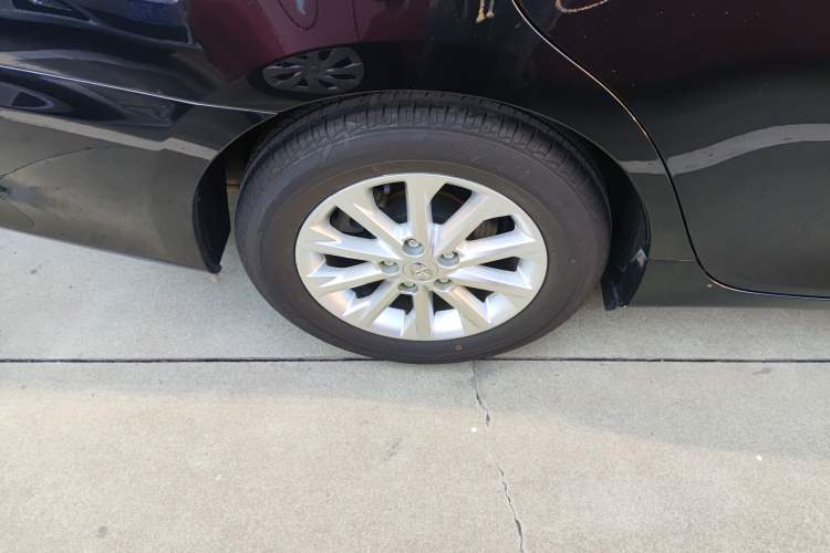 Used Toyota Camry 2016 2.0G 10th Anniversary Leading Edition
