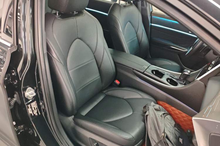 Used Toyota Avalon 2022 2.5L Luxury Edition
