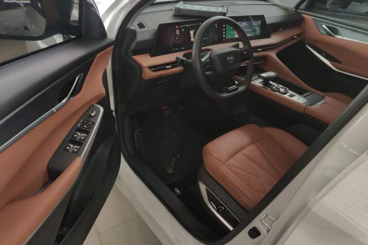 Used Changan CS75 PLUS 2024 3rd Generation Champion Edition 1.5T Intelligent Drive Dynamic Model