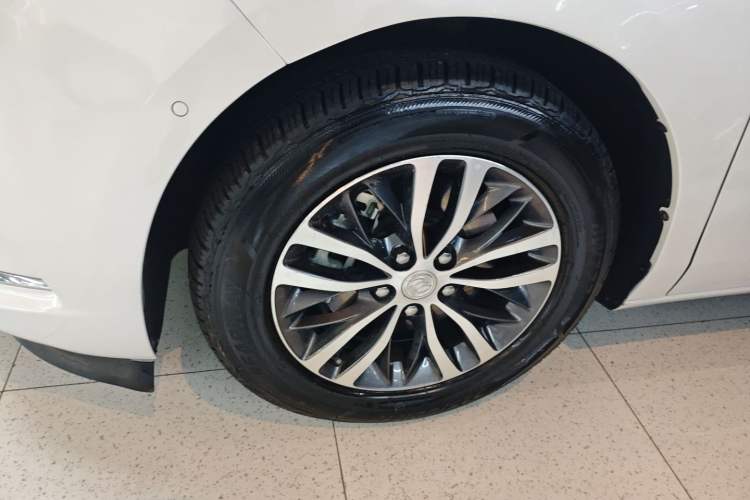 Used Buick GL8 2022 ES Landtrek 653T Luxury Edition