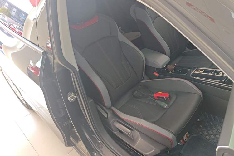 Used Volkswagen Lamando 2023 Lavida L 280TSI DSG Spicy Edition
